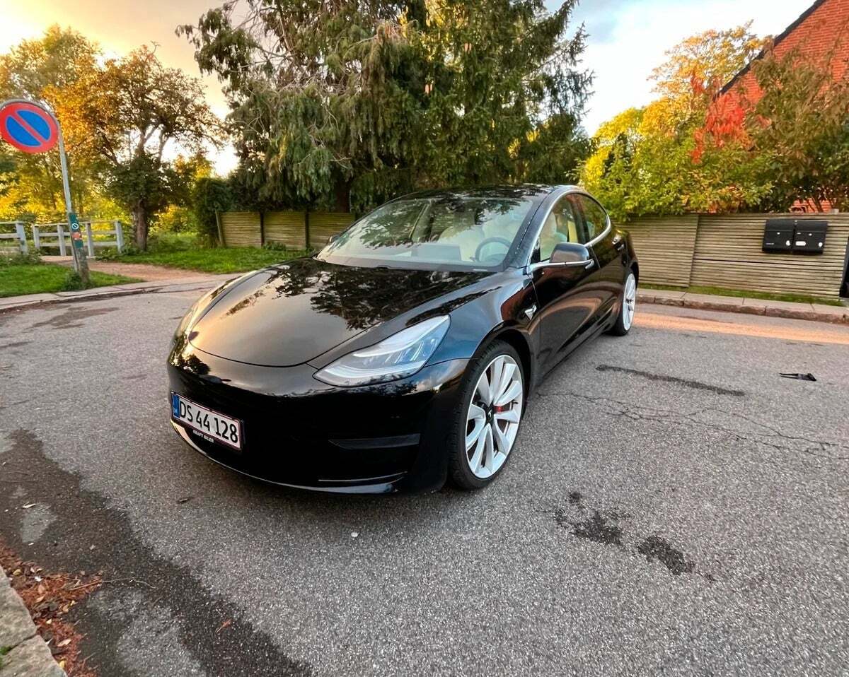 undefined Tesla Model 3 fra 2020