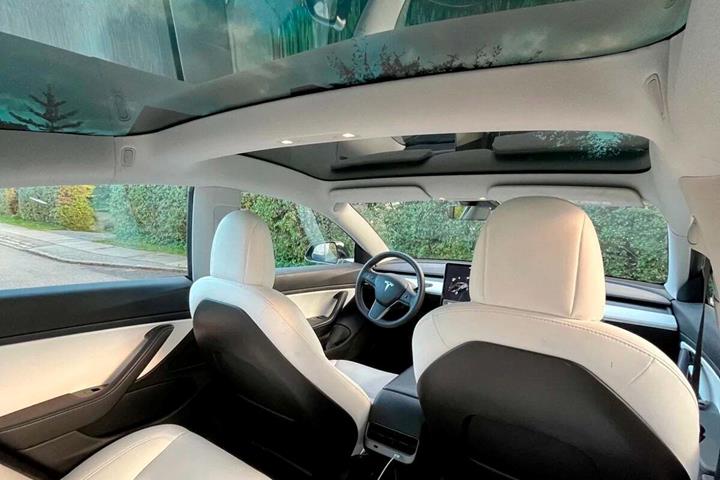 undefined Tesla Model 3 fra 2020