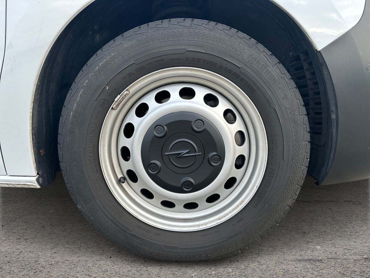 undefined Opel Vivaro fra 2023