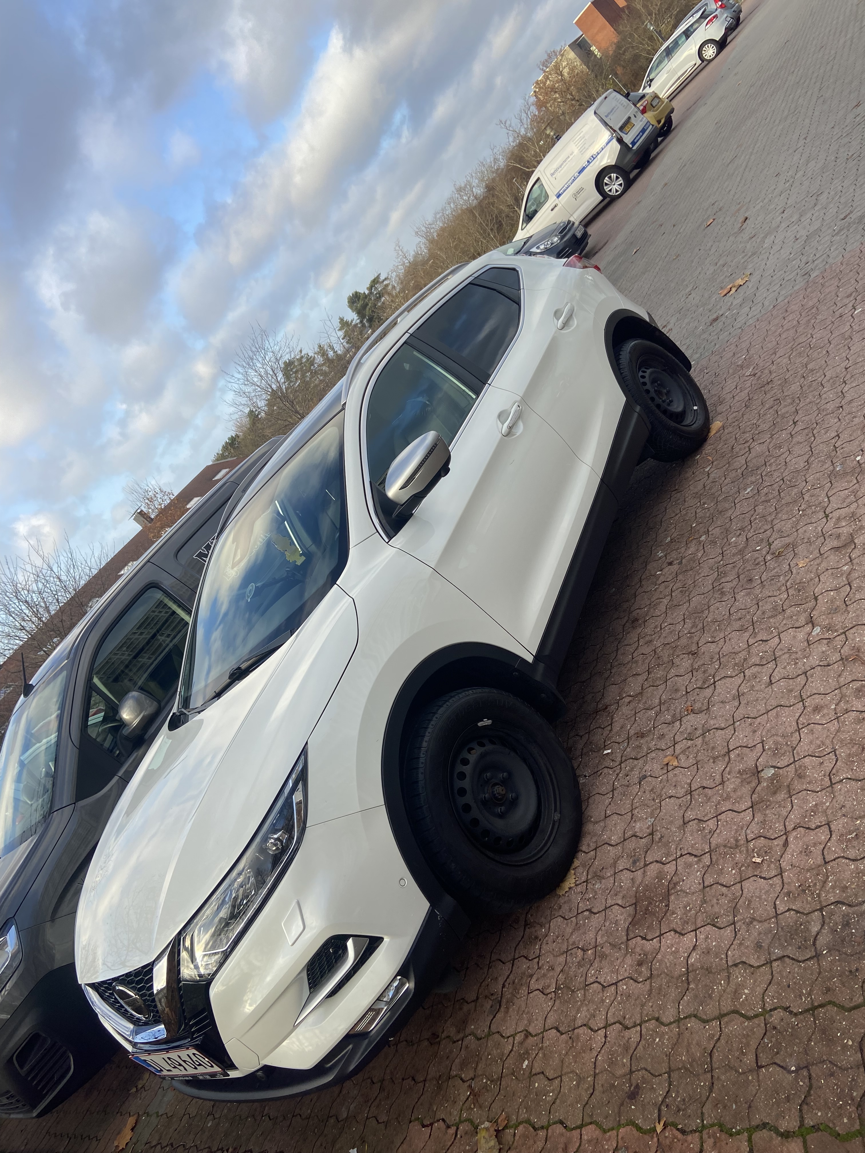 Hvid Nissan Qashqai fra 2019