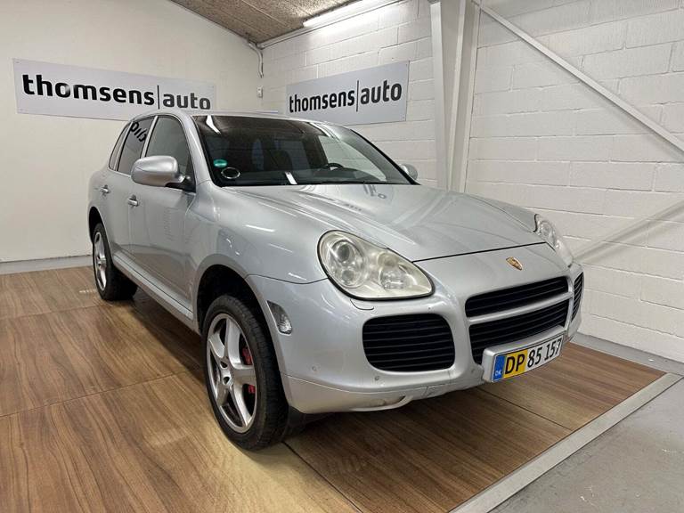 Porsche Cayenne Turbo 4,5 Tiptr. Van