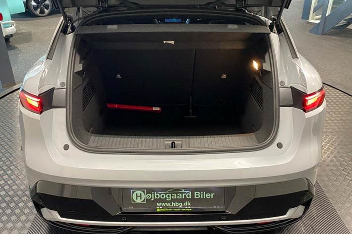 Grå Renault Megane E-Tech fra 2023