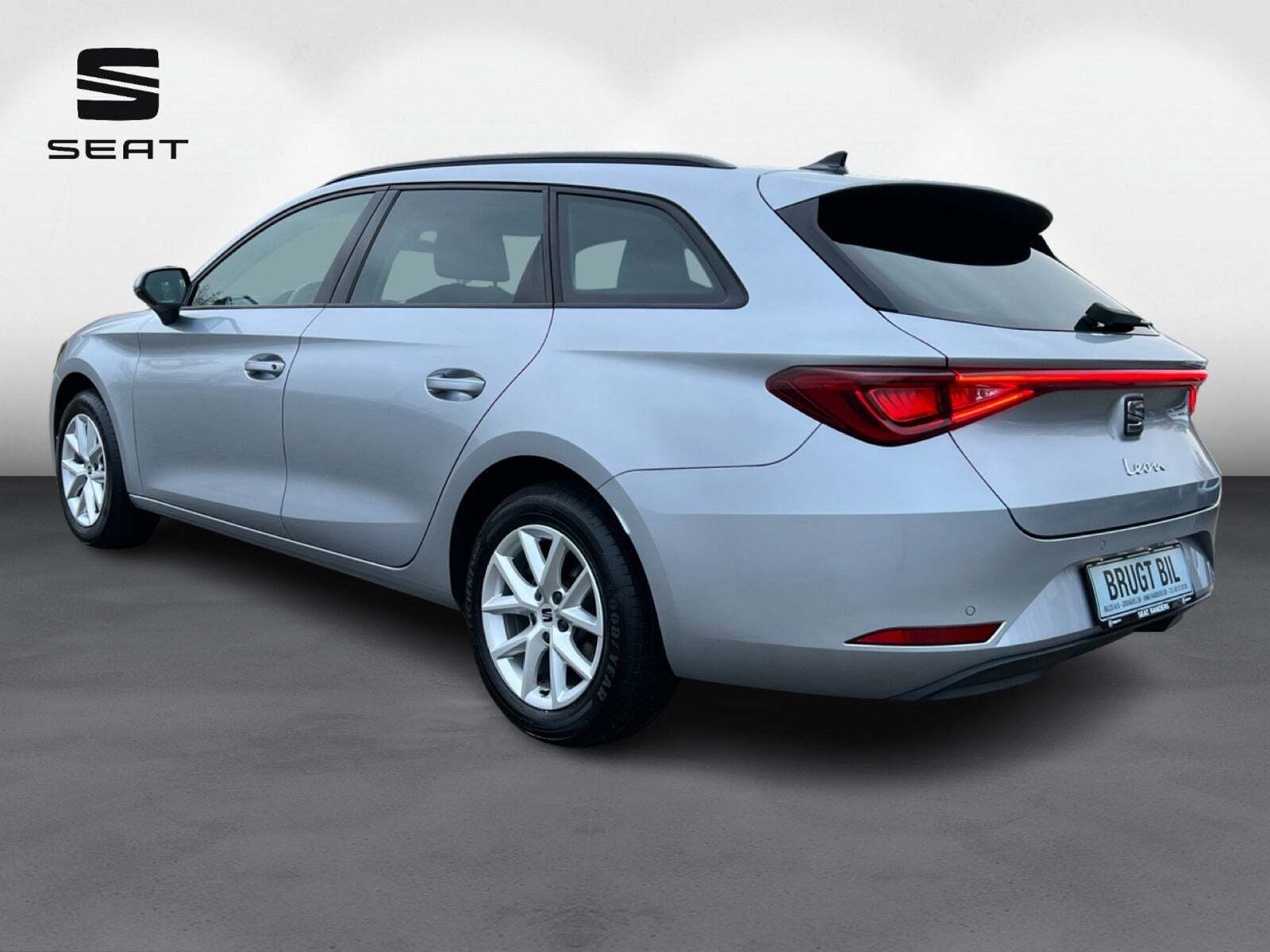 Sølv Seat Leon fra 2024