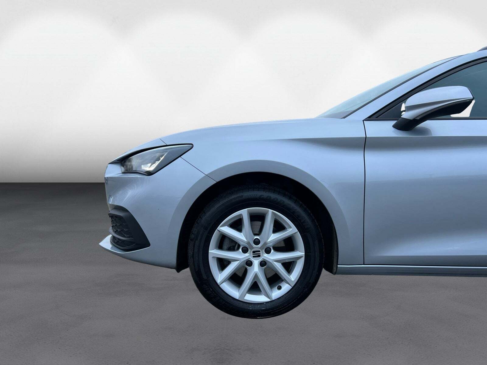 Sølv Seat Leon fra 2024