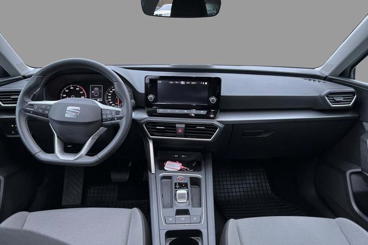 Sølv Seat Leon fra 2024