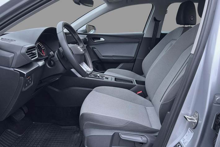 Sølv Seat Leon fra 2024