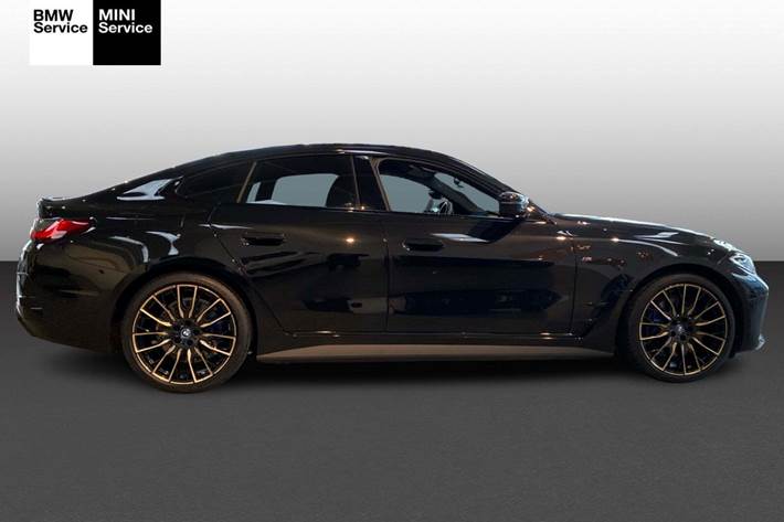 Sort BMW i4 fra 2024