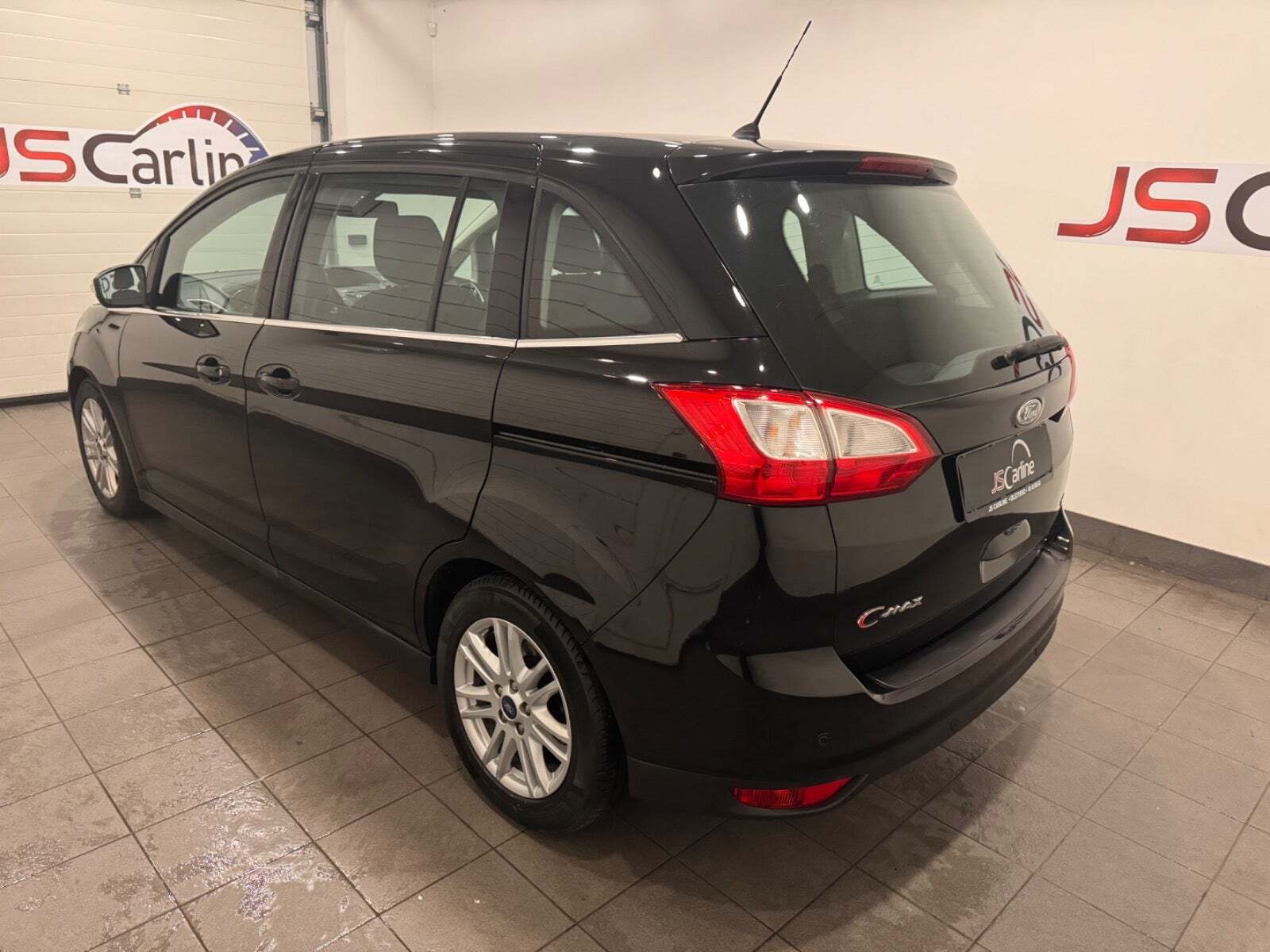 Sort Ford Grand C-Max fra 2013