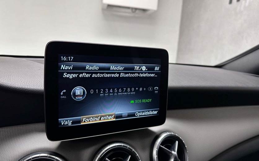 Mercedes CLA180