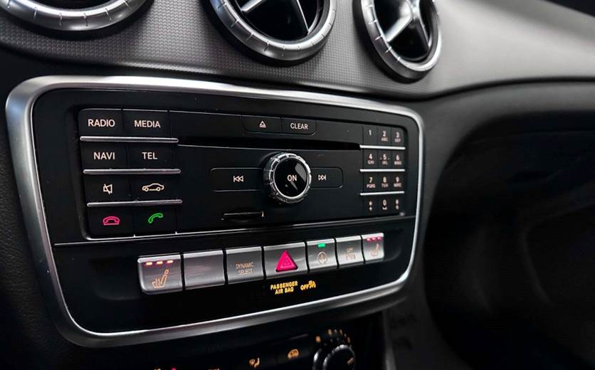 Mercedes CLA180