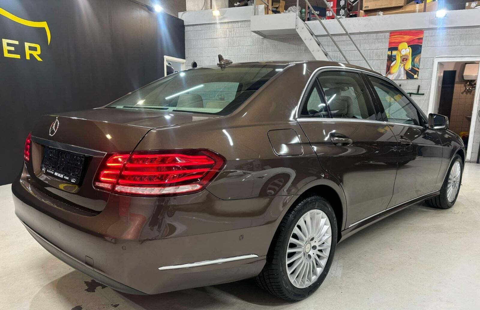Mercedes E200