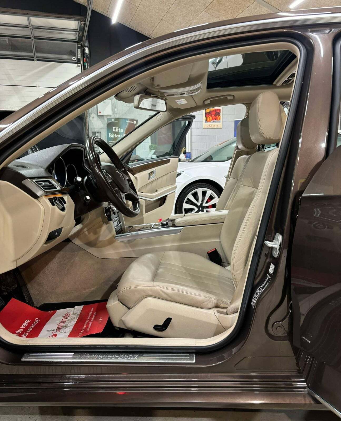 Mercedes E200 2,0 Elegance aut.