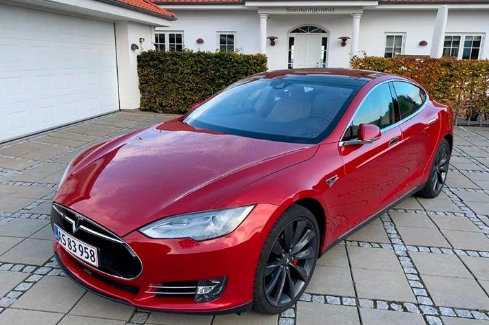 undefined Tesla Model S fra 2015