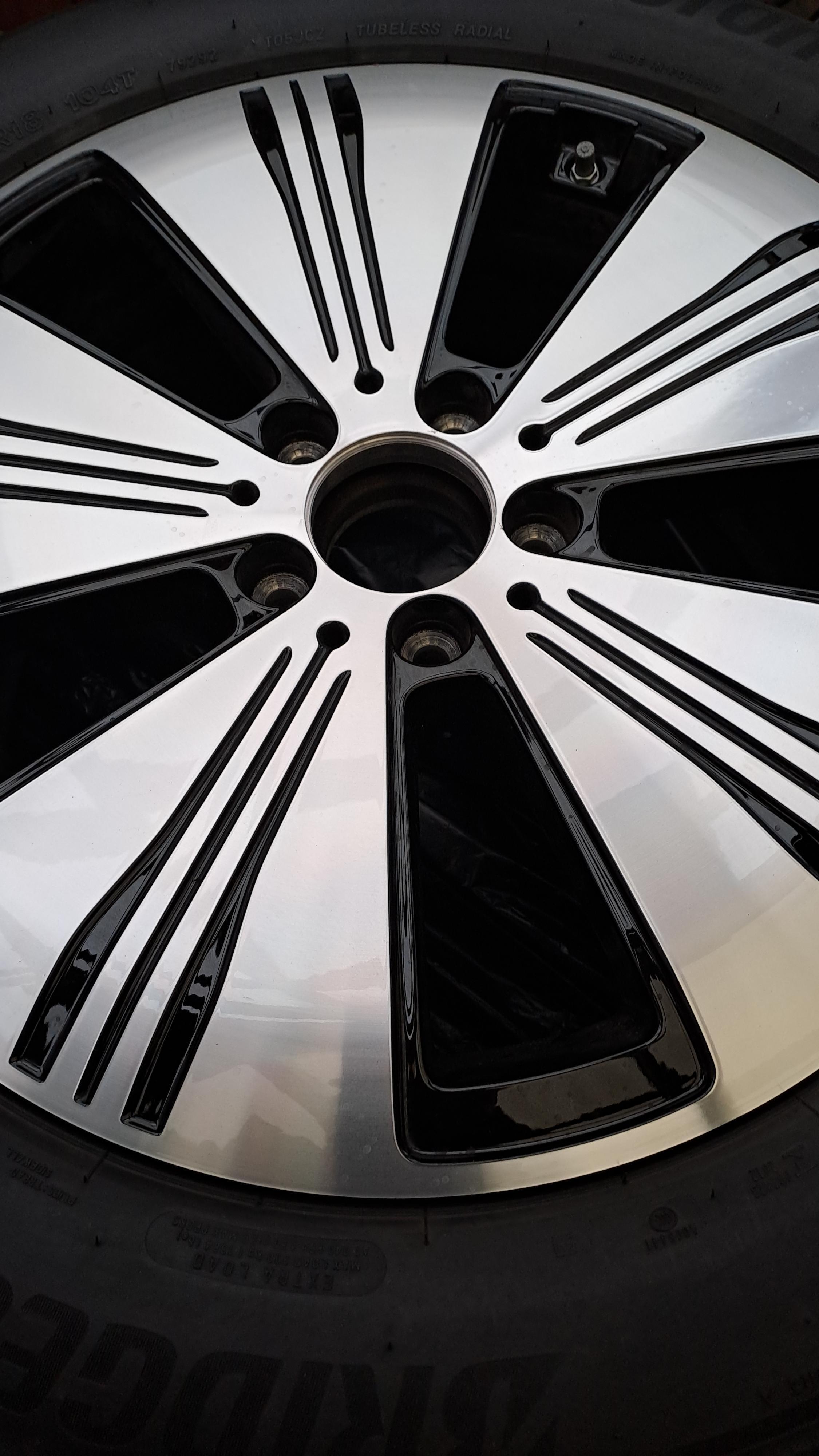 Hvid Mercedes EQA 250 fra 2023