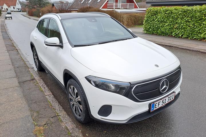 Hvid Mercedes EQA 250 fra 2023