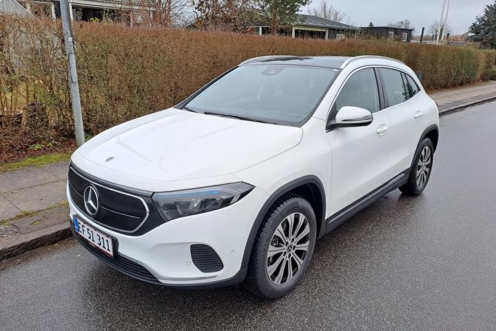 Hvid Mercedes EQA 250 fra 2023