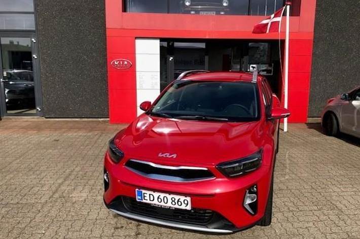 Rød Kia Stonic fra 2024