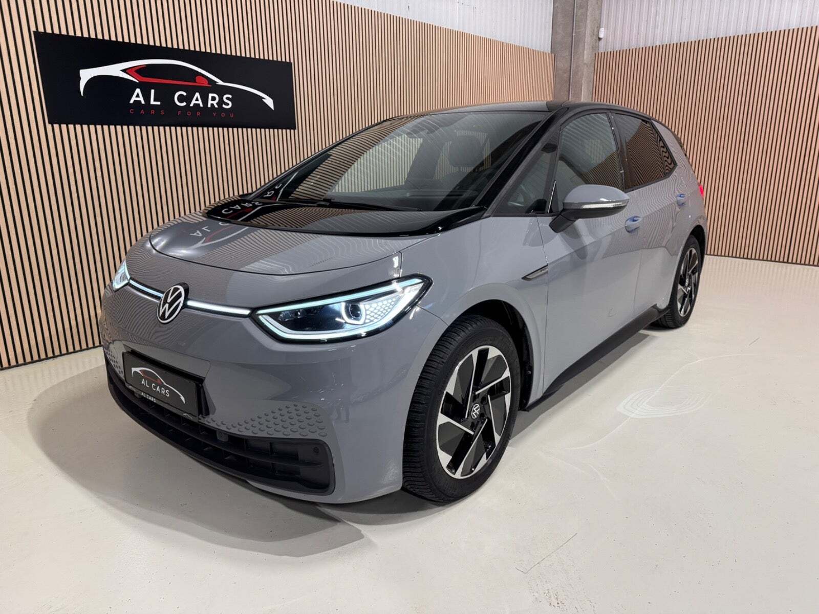 Grå VW ID.3 fra 2021 set udefra