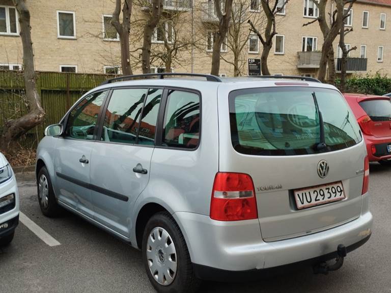 VW Touran 1,6 Mpv