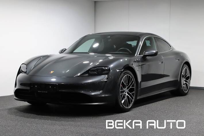 Grå Porsche Taycan 4S fra 2021 set udefra