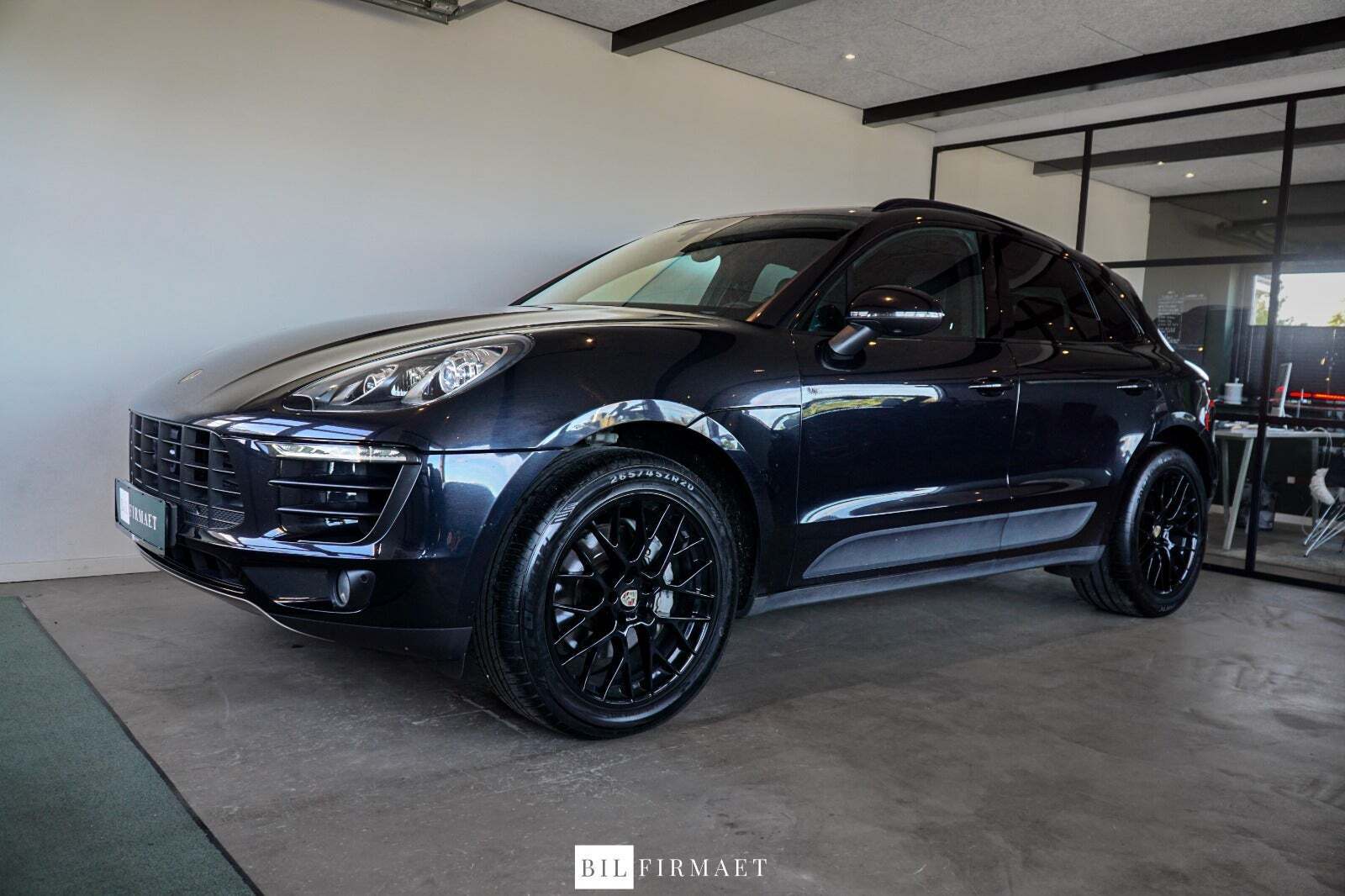 Porsche Macan S
