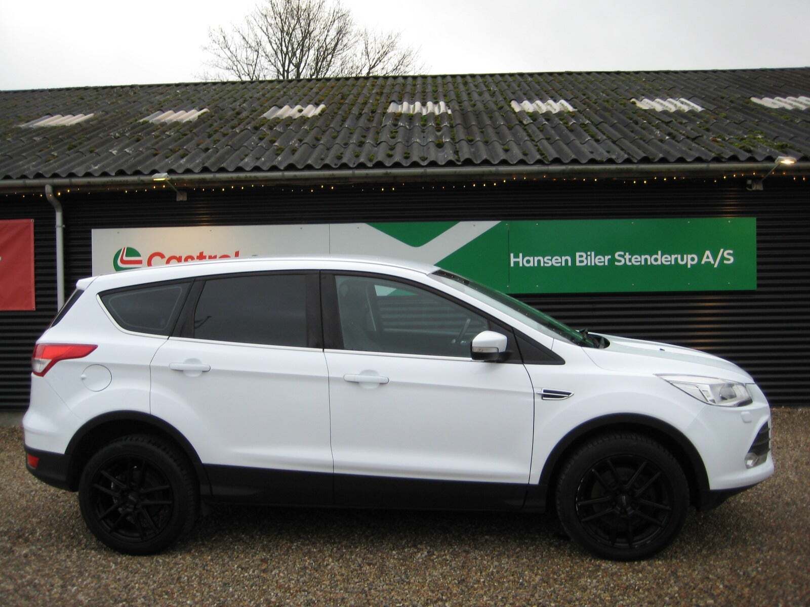 Hvid Ford Kuga fra 2015