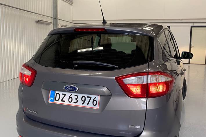 Grå Ford C-MAX fra 2012