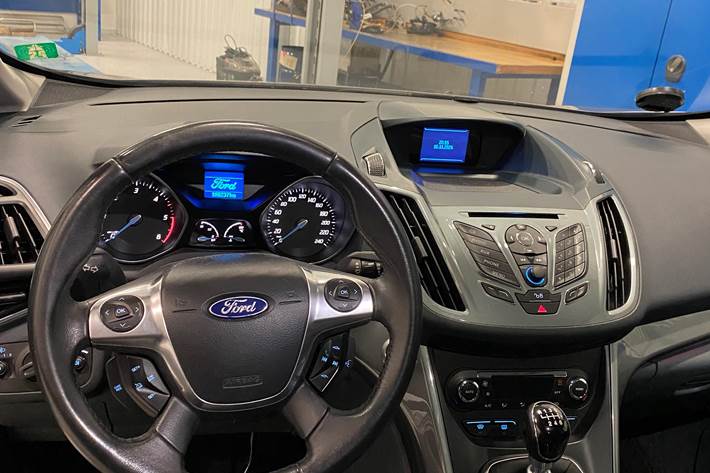 Grå Ford C-MAX fra 2012