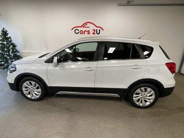 Hvid Suzuki S-Cross fra 2018