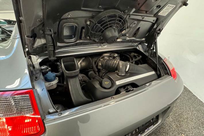 Grå Porsche 911 Targa 4S fra 2007