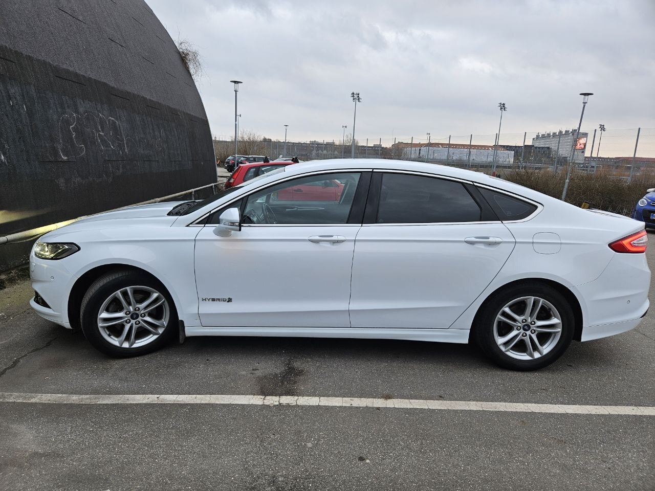 Ford Mondeo 2,0 HEV (187 HK) 4-dørs FWD CVT