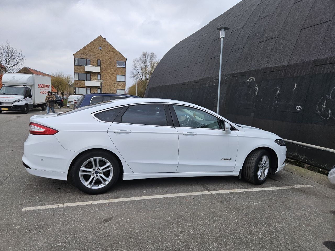 Ford Mondeo 2,0 HEV (187 HK) 4-dørs FWD CVT