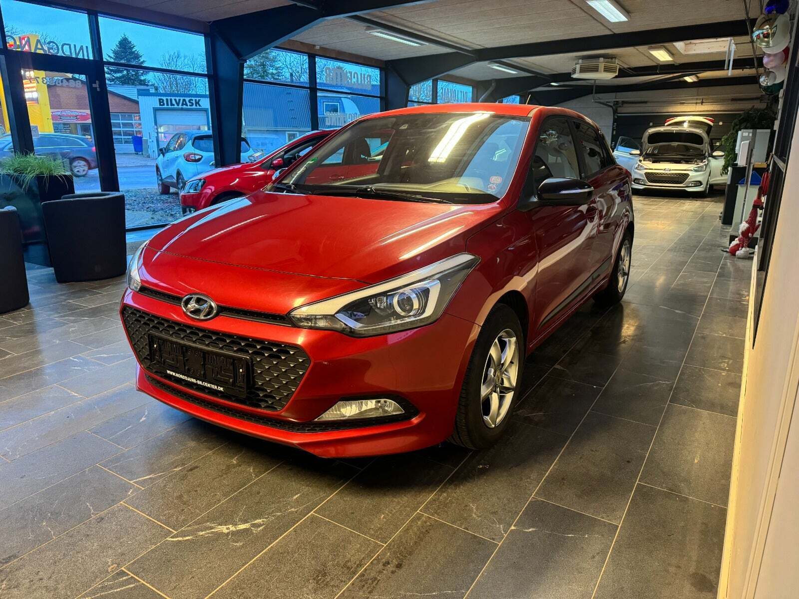 Grøn Hyundai i20 fra 2016