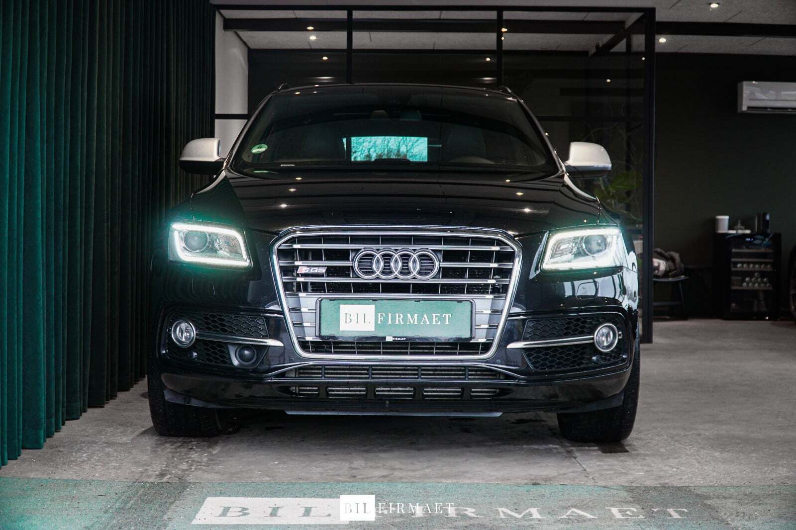 Sort Audi SQ5 fra 2014