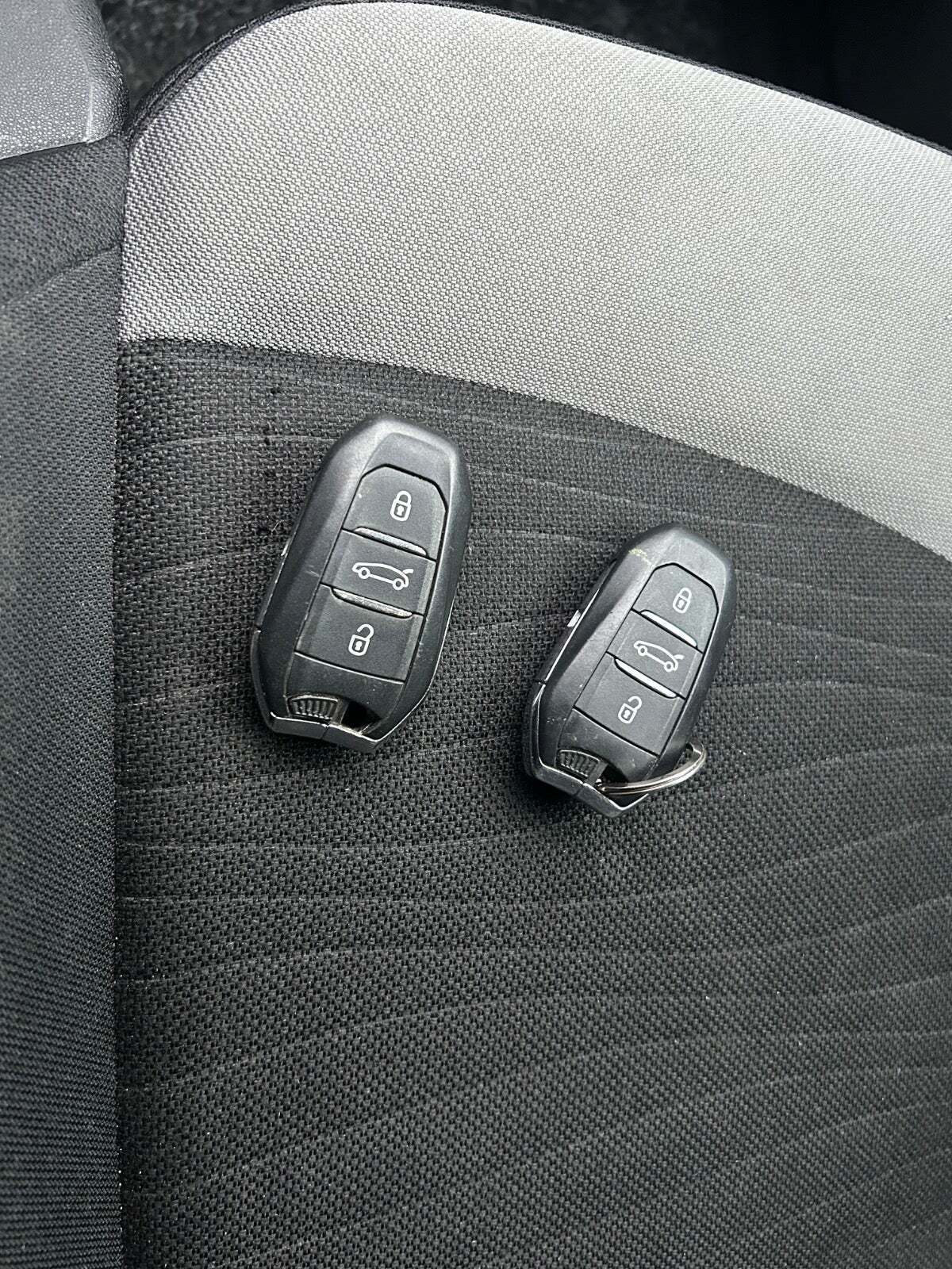 Grå Citroën Grand C4 Picasso fra 2014