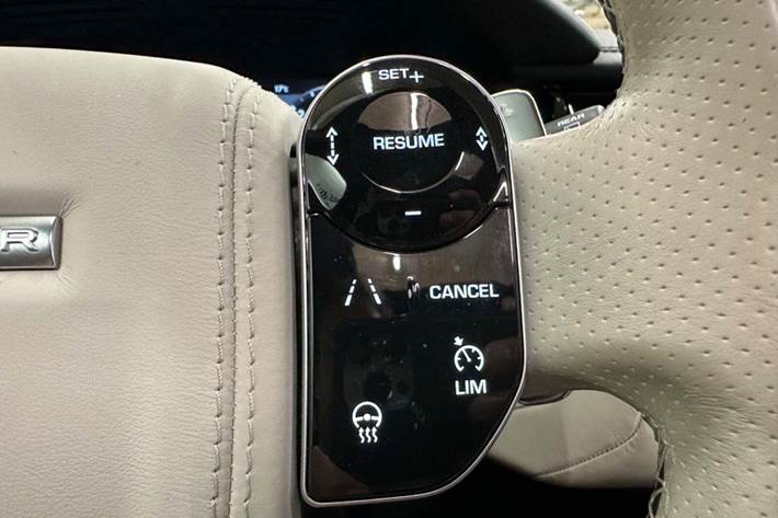 Grå Land Rover Range Rover Velar fra 2018