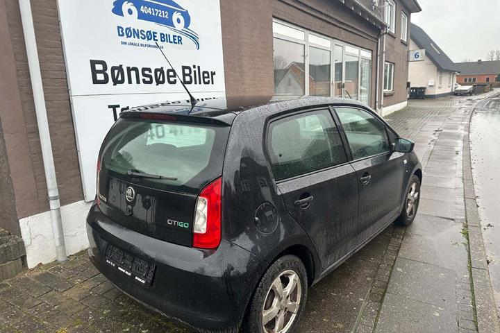 Sort Skoda Citigo fra 2013