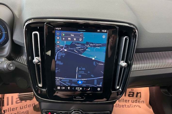 Hvid Volvo XC40 fra 2022