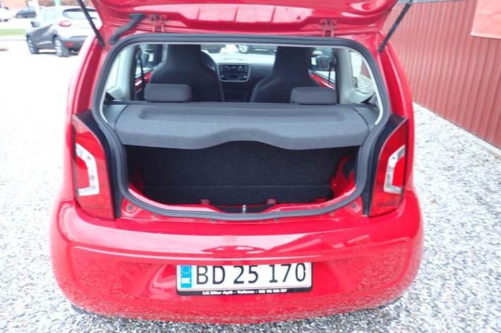 Rød VW UP! fra 2012