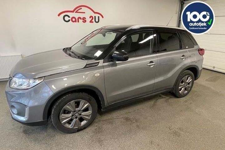 Grå Suzuki Vitara fra 2018 set udefra