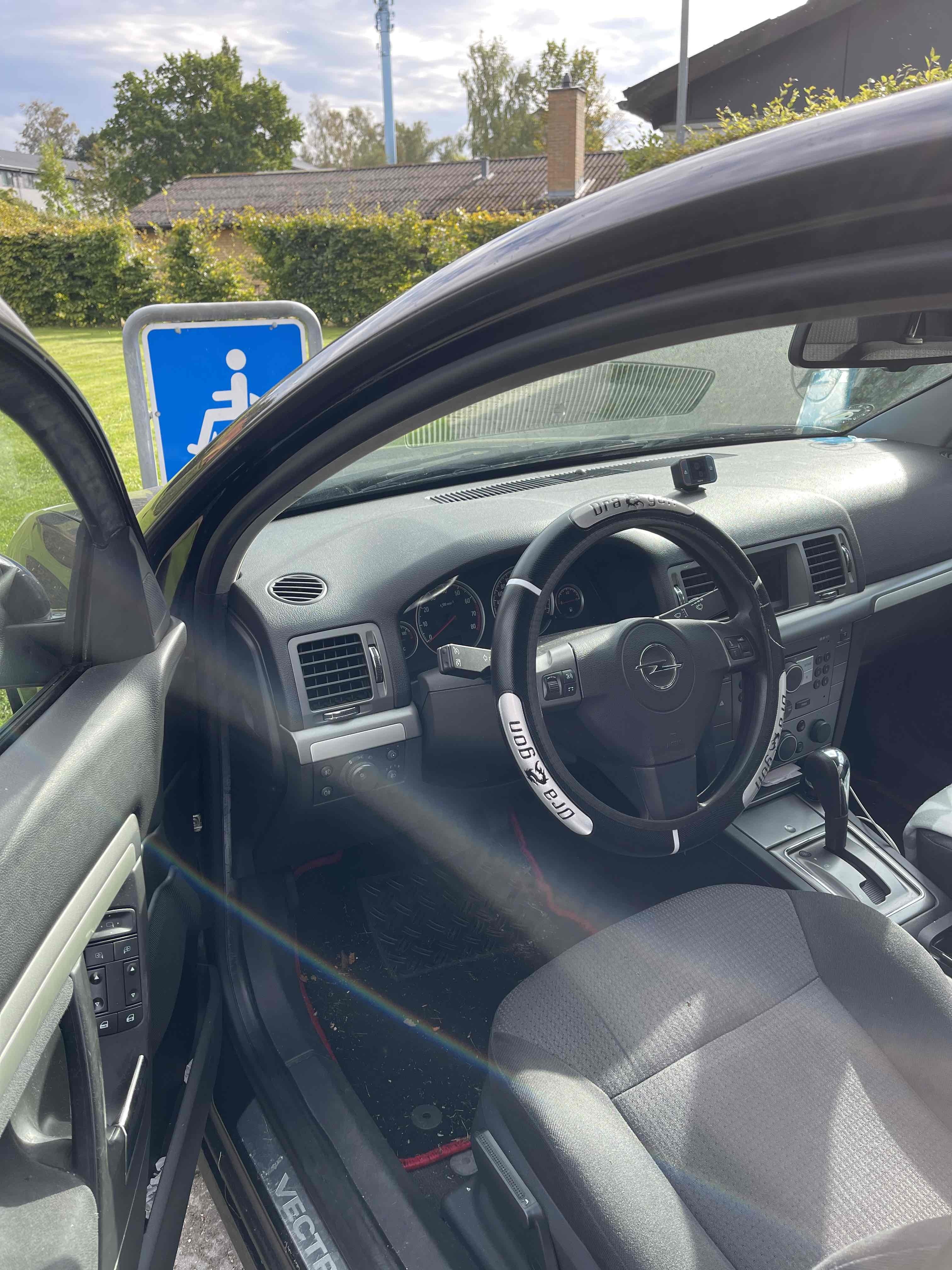 Opel Vectra 2,2 2,2 DIRECT AUT.