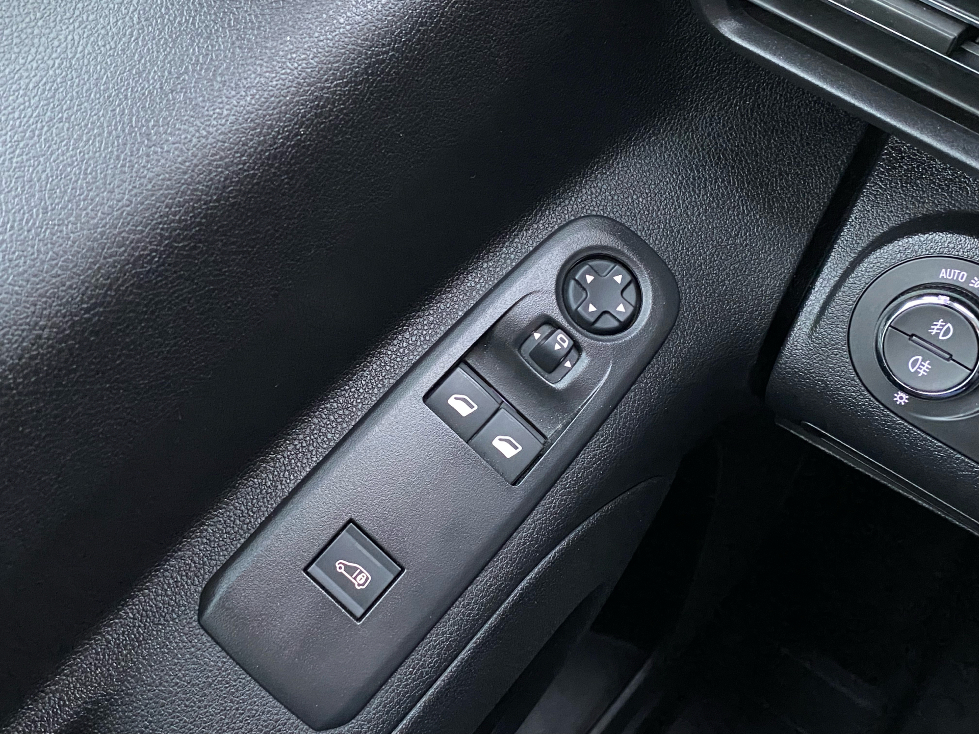 Hvid Opel Combo fra 2019