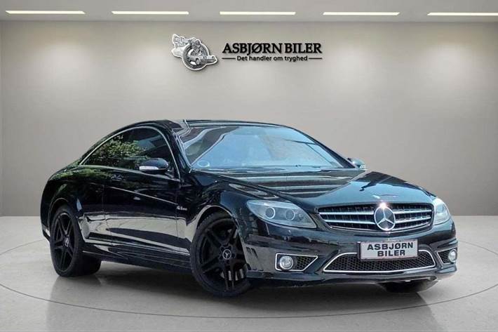 Sort Mercedes CL63 fra 2008 set udefra
