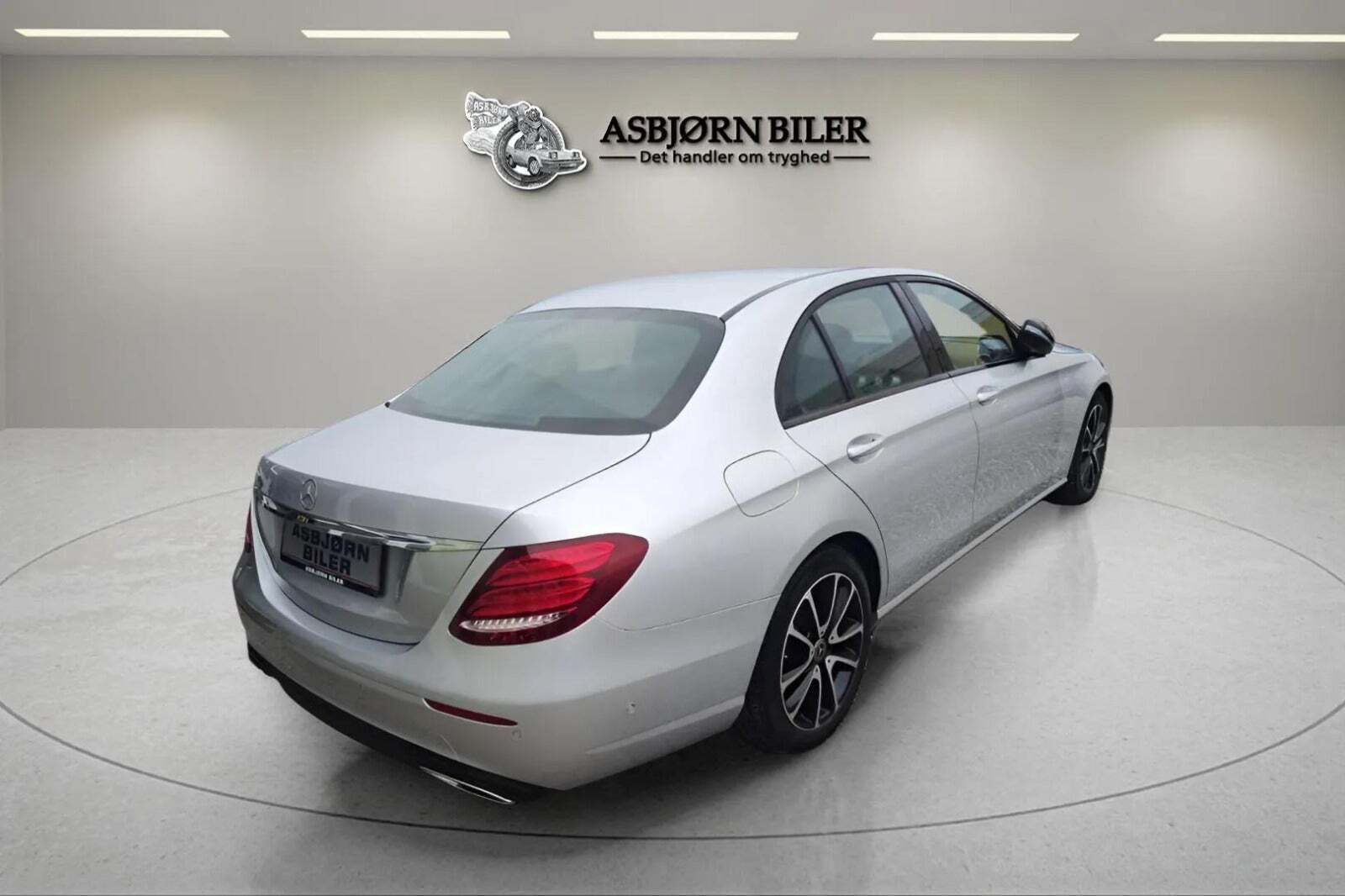 Mercedes E300 2,0 Avantgarde aut.