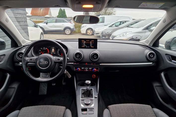 Sort Audi A3 fra 2014