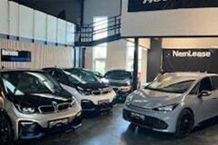 Sort BMW X3 fra 2016 set udefra