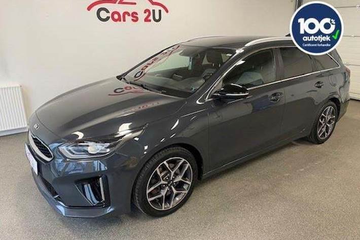 Grå Kia Ceed fra 2019 set udefra