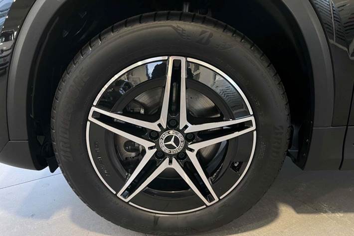 Sort Mercedes EQA250+ fra 2024