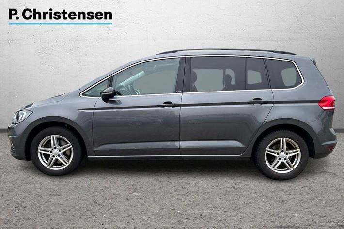 Sort VW Touran fra 2019
