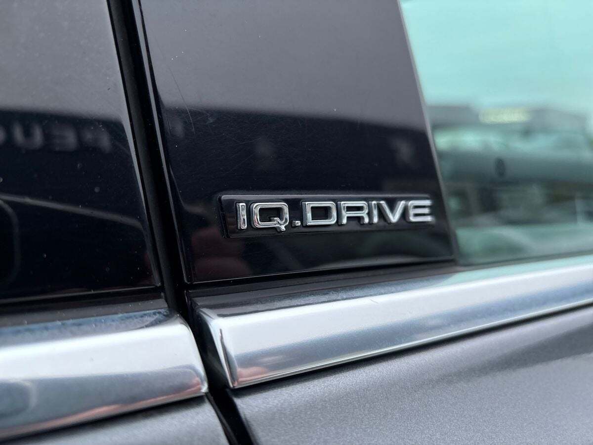 Sort VW Touran fra 2019